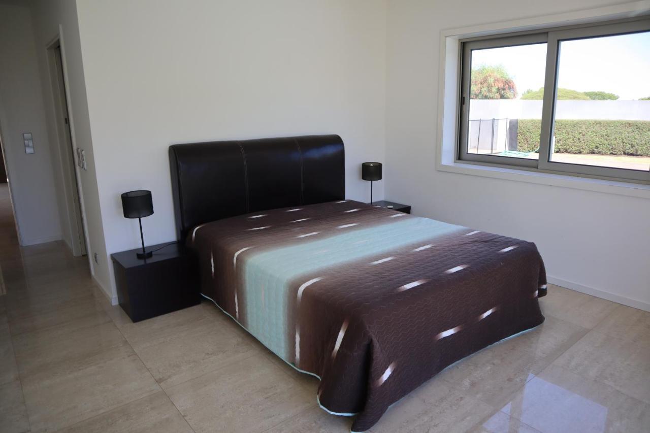Villa Dos Salgados, 5Bdr, Beach Front, Near Salgados Golf Club Guia  Exteriér fotografie