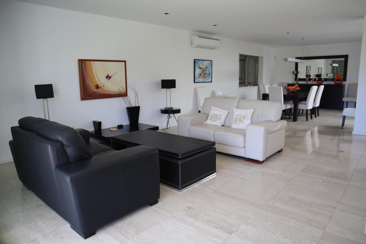 Villa Dos Salgados, 5Bdr, Beach Front, Near Salgados Golf Club Guia  Exteriér fotografie