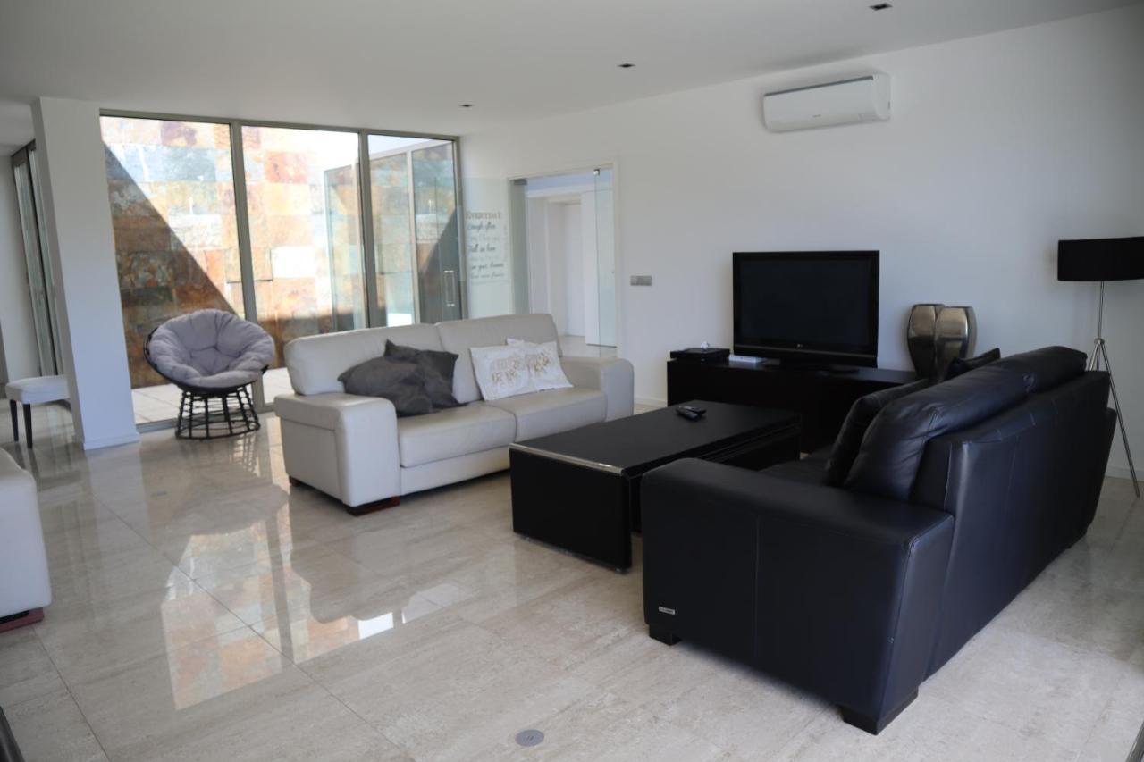 Villa Dos Salgados, 5Bdr, Beach Front, Near Salgados Golf Club Guia  Exteriér fotografie