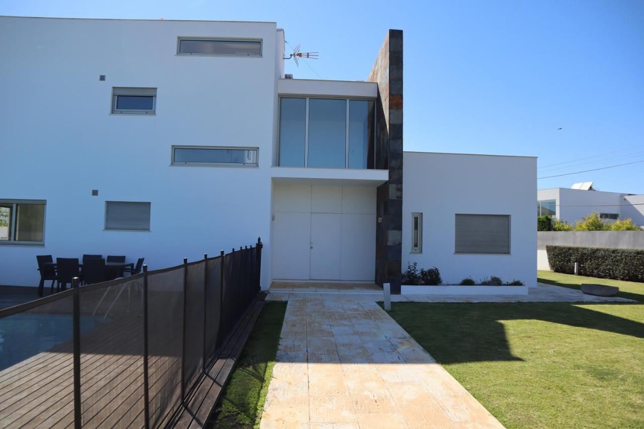 Villa Dos Salgados, 5Bdr, Beach Front, Near Salgados Golf Club Guia  Exteriér fotografie